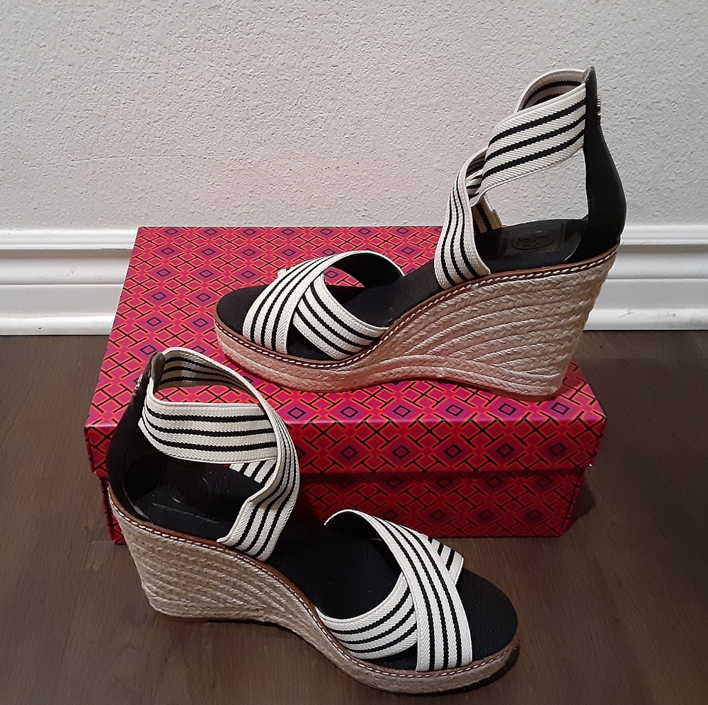 Tory Burch - Picture 4 of 4